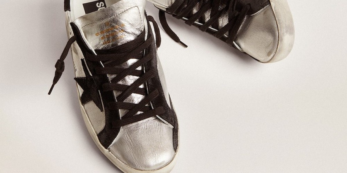 Golden Goose Sneakers its aunce to imagine how the leather carryall