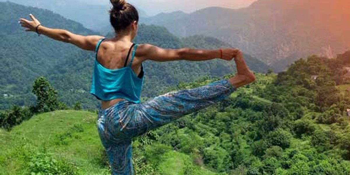 Ultimate Guide to Yoga Teacher Training at Rishikesh Yogpeeth