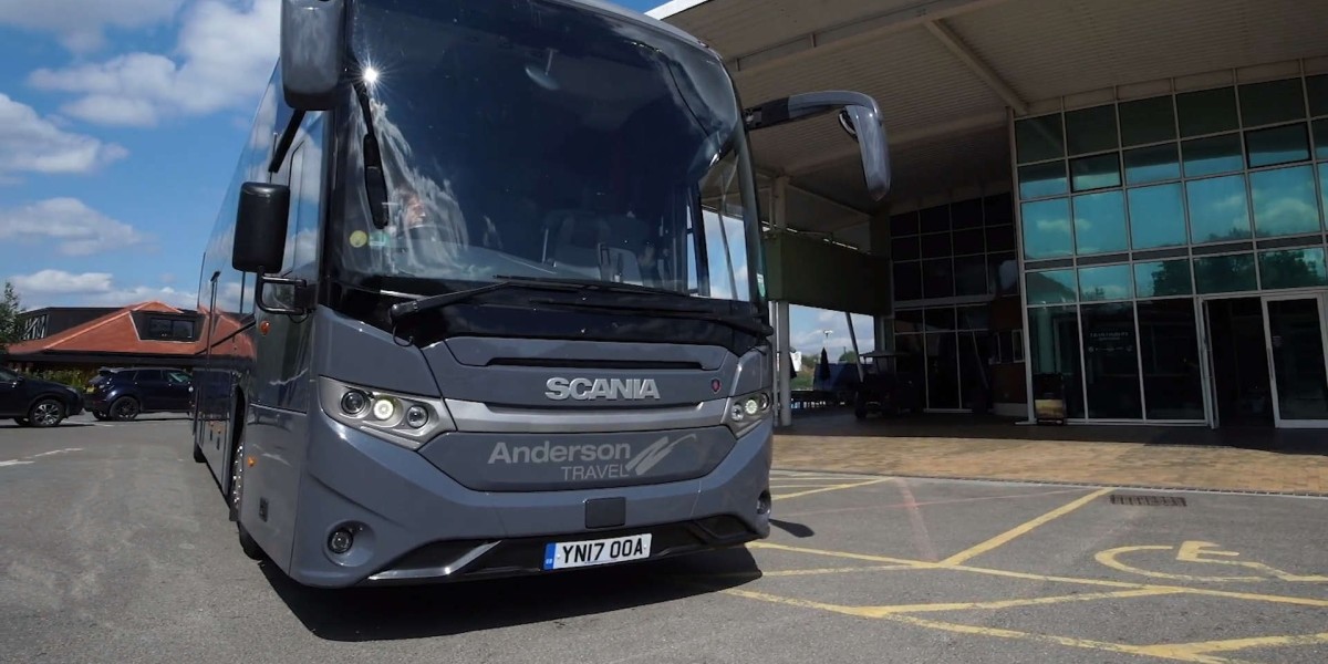 Comfortable and Reliable Coach Hire Oxford