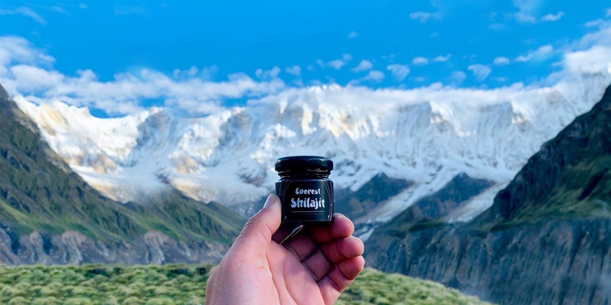 Get Shilajit in Australia to Unlock the Power of Nature