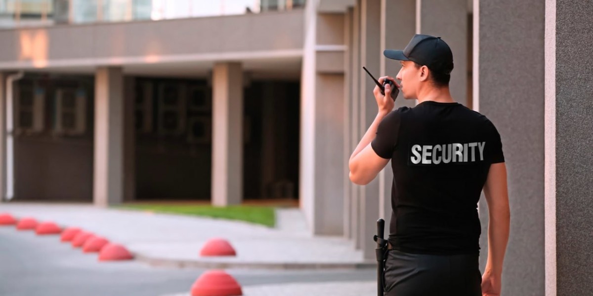 Which Security Guard Type Is Best for Your Company: Armed or Unarmed?