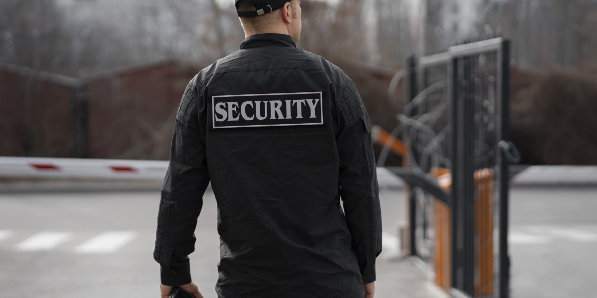 Top Questions to Ask Before Hiring a Residential Security Guard Service