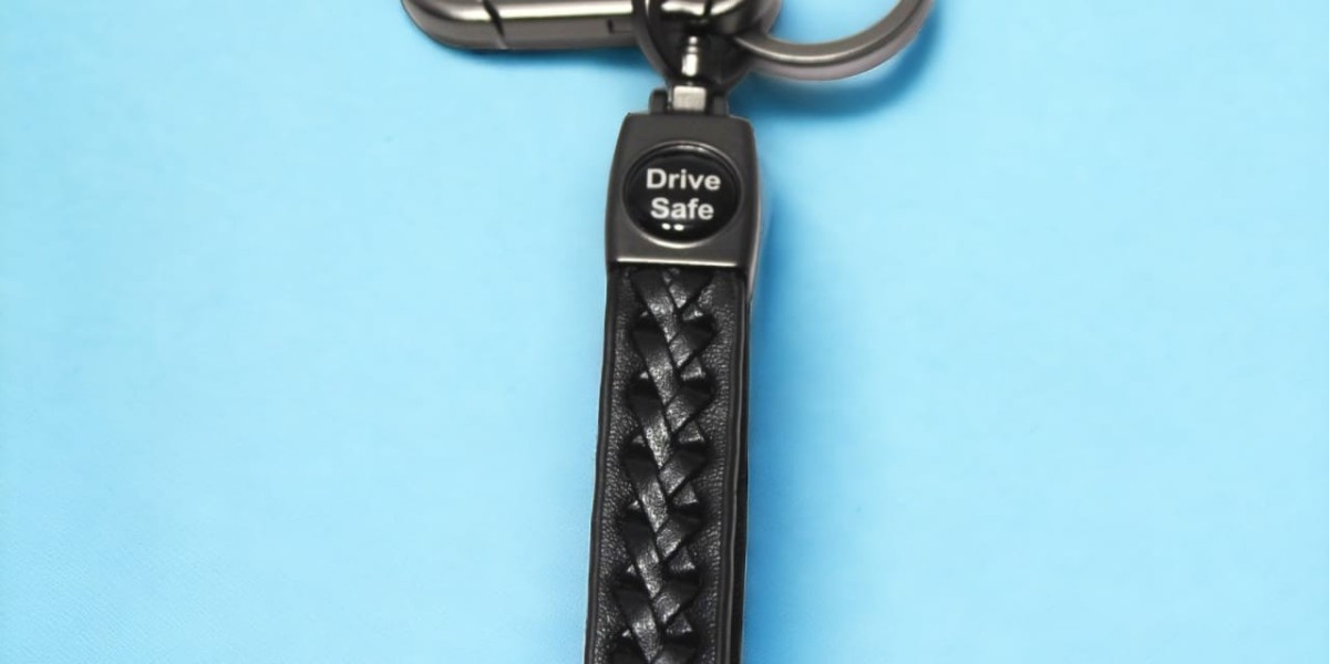 Leather Keychains as Corporate Gifts: Trends and Tips