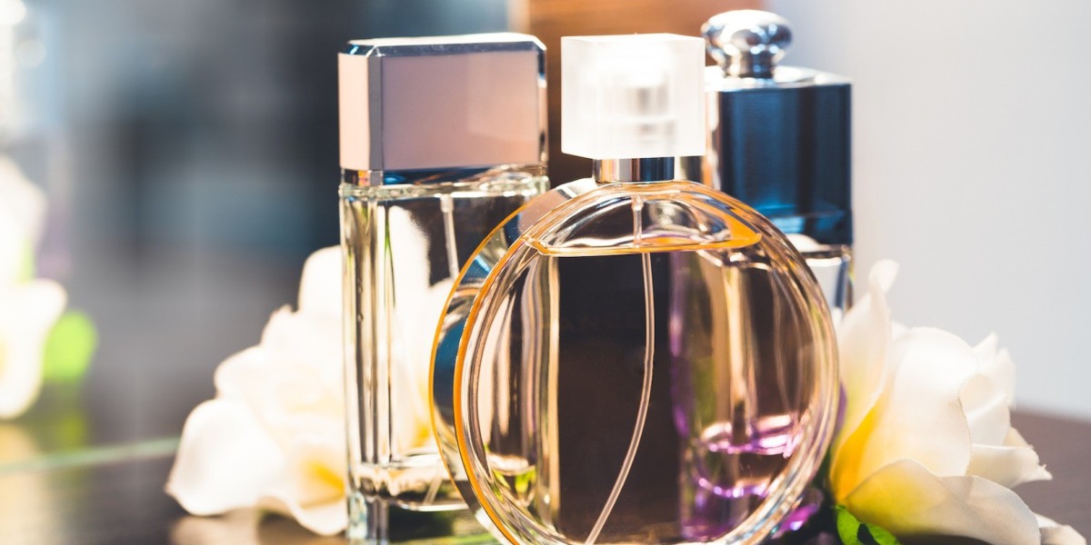 How to Build a Versatile Perfume Wardrobe: Must-Have Scents for Every Occasion