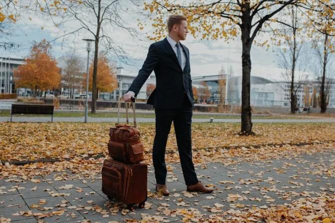 4 Fehler, die du bei der Wahl deiner Business-Tasche vermeiden solltest : Business-Taschen für Profis | Beiträge | bagselection | Gan Jing World - Technologie für die Menschheit | Video & Filmstreaming