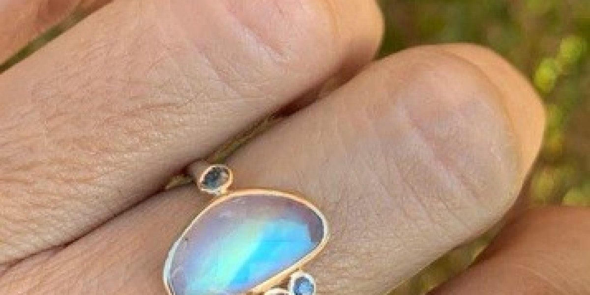 The Timeless Allure of Moonstone Jewelry: Embrace the Magic of Iridescence