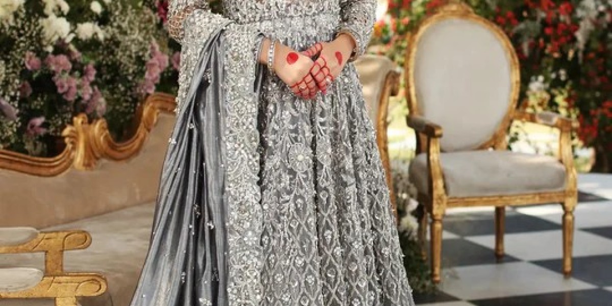 Choosing the Perfect Walima Bridal Dress: Styles to Shine on Your Big Day