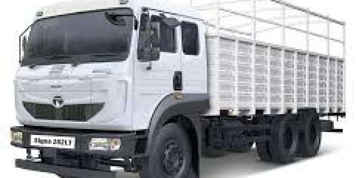 Benefits of buying medium commercial vehicles for small to medium enterprises