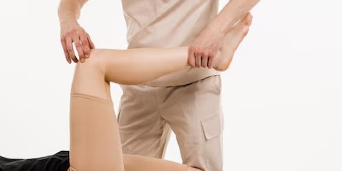 Relieve Knee Pain with Expert Treatment in Singapore