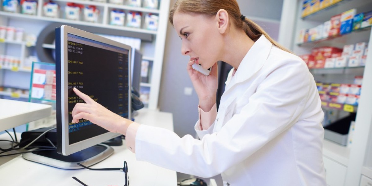 How Pharmacy Software Enhances Medication Safety and Reduces Errors