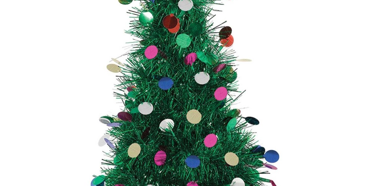 Last Minute Christmas Tree Decoration Tips for the Busy Holiday Planner