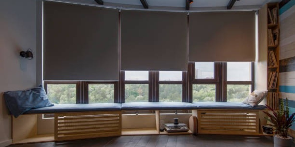 The Ultimate Guide to Motorized Blackout Blinds