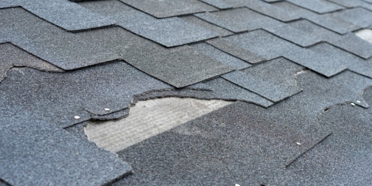 Common Winter Roofing Problems and How to Fix Them