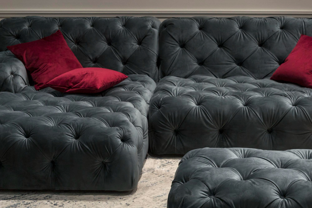 Pairing Chesterfield Chaise Sofas with Accent Chairs & Ottomans