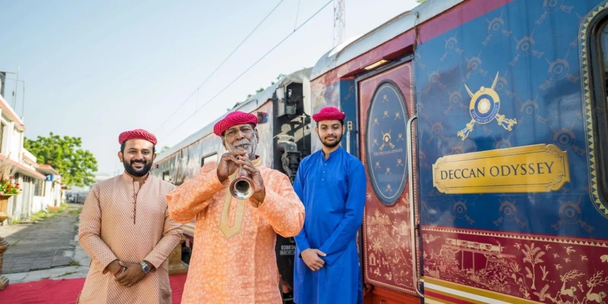 Aboard the Deccan Odyssey Train: Luxury, Culture, and Scenic Beauty