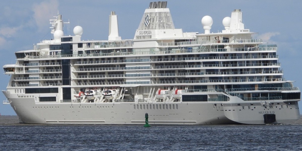 When is the Perfect Time to Go on a Silversea Cruises Trip?